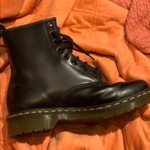 dr marten boots